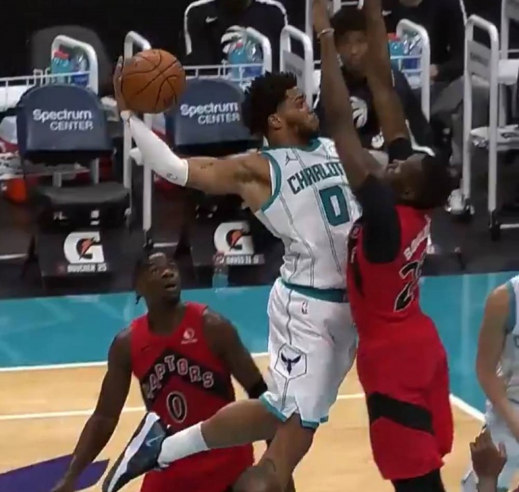 深圳vs梅州首发：4外援PK 戴伟浚、叶楚贵出战